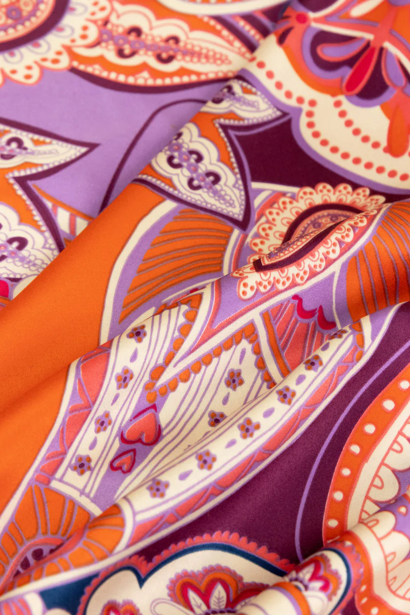 Neck Scarf Paisley - Image 2