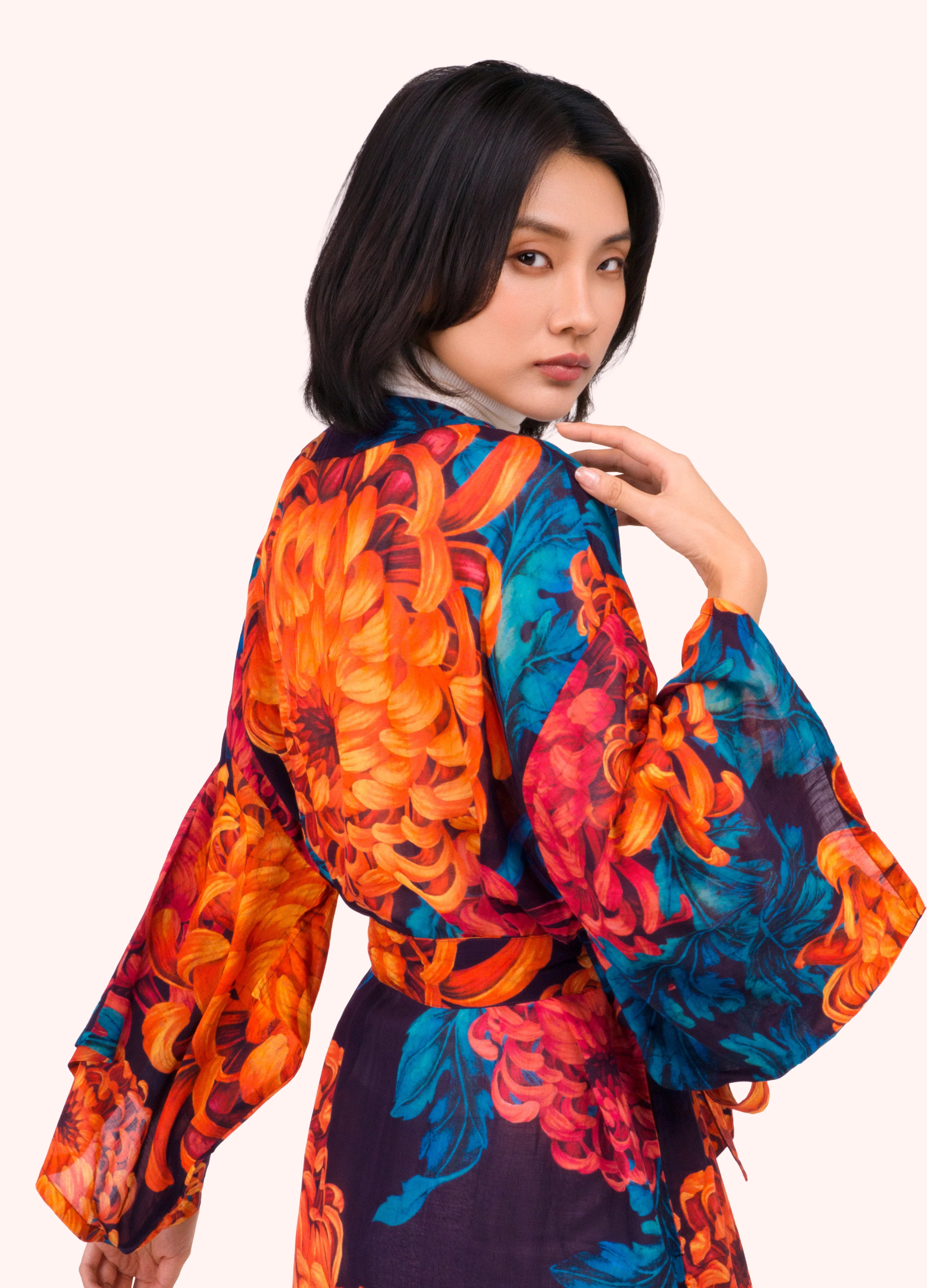 *AW26* Crysanthemum Long Kimono Gown - Image 3