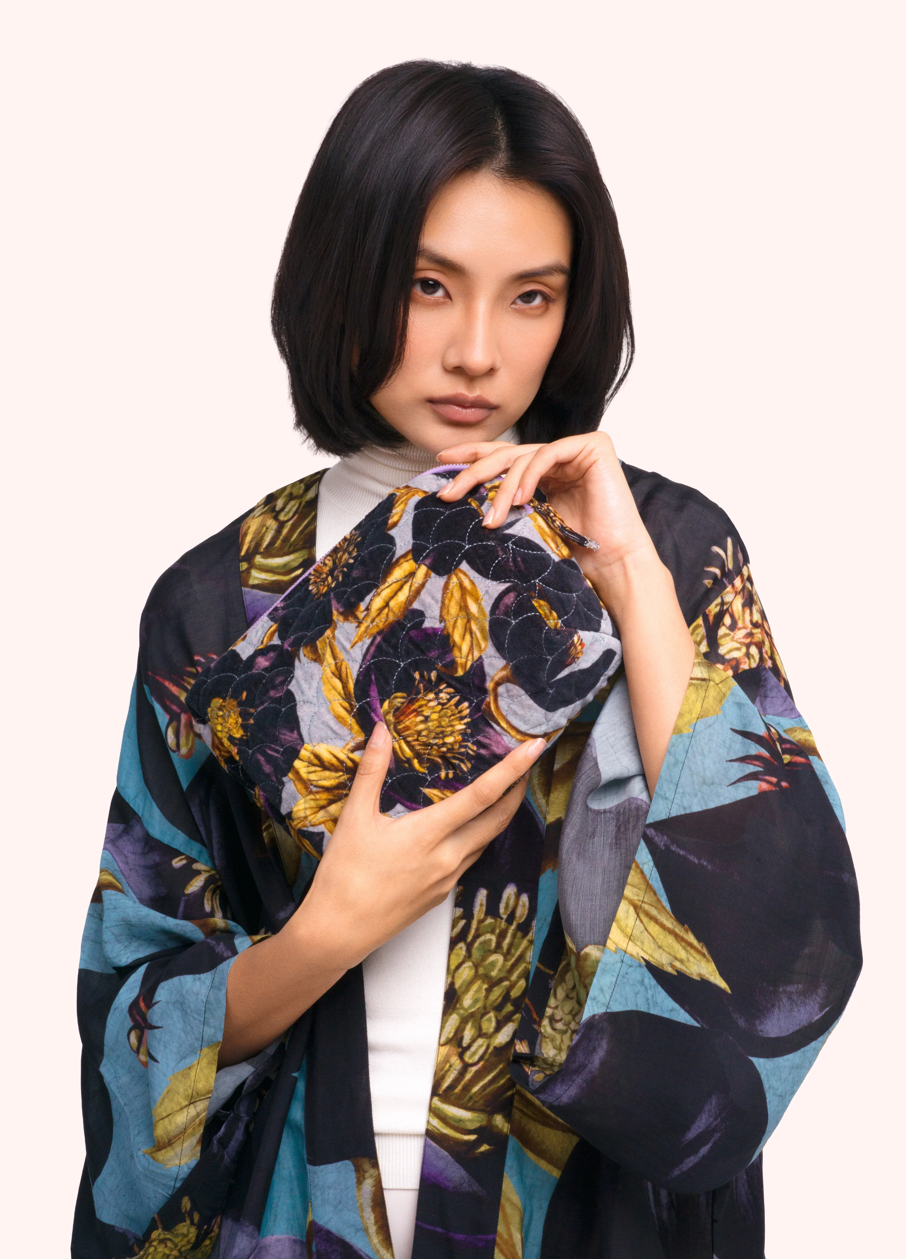 *AW26* Hellebore Quilted Velvet Washbag - Image 2