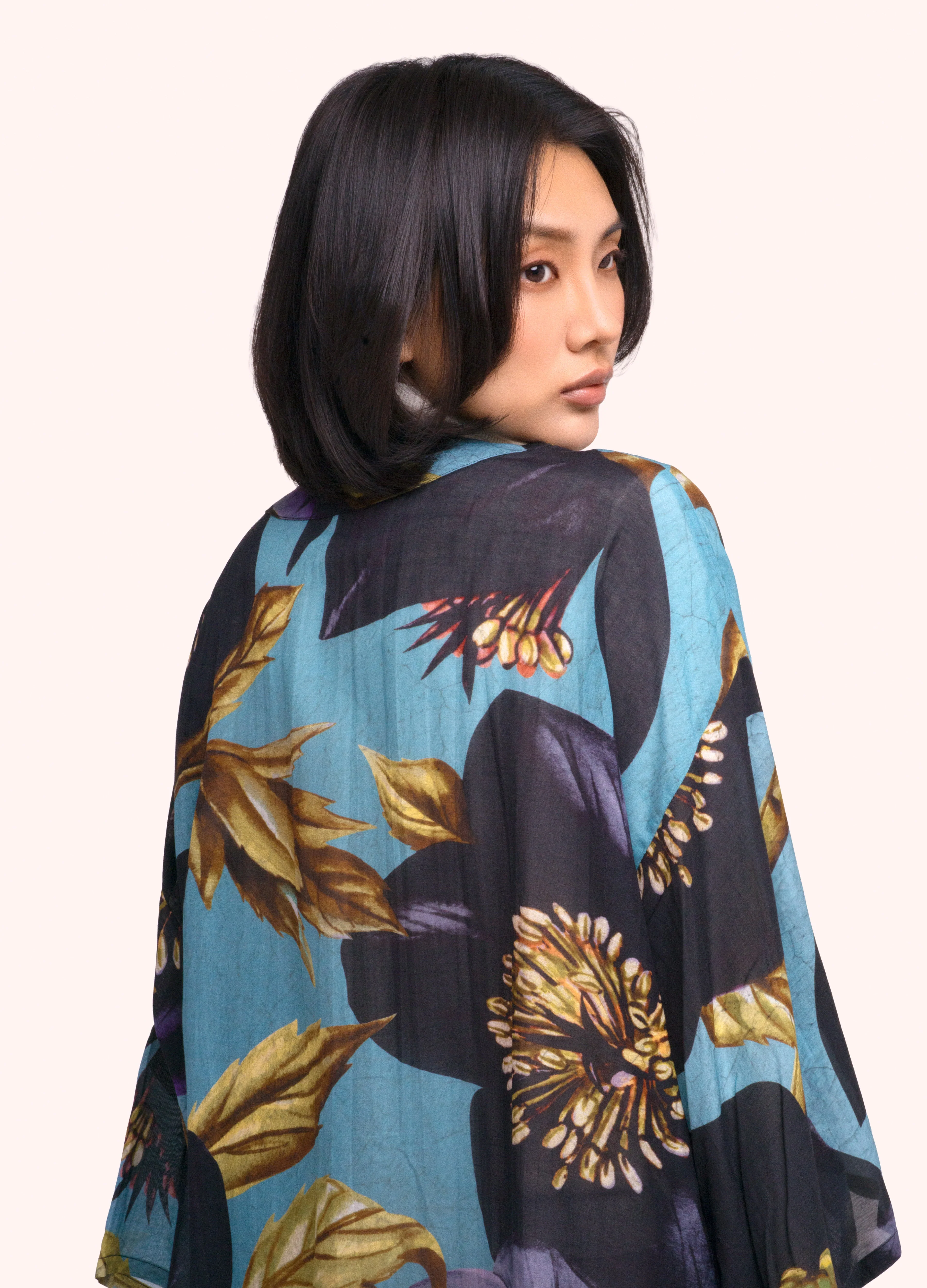 *AW26* Hellebore Short Kimono Jacket - Image 2