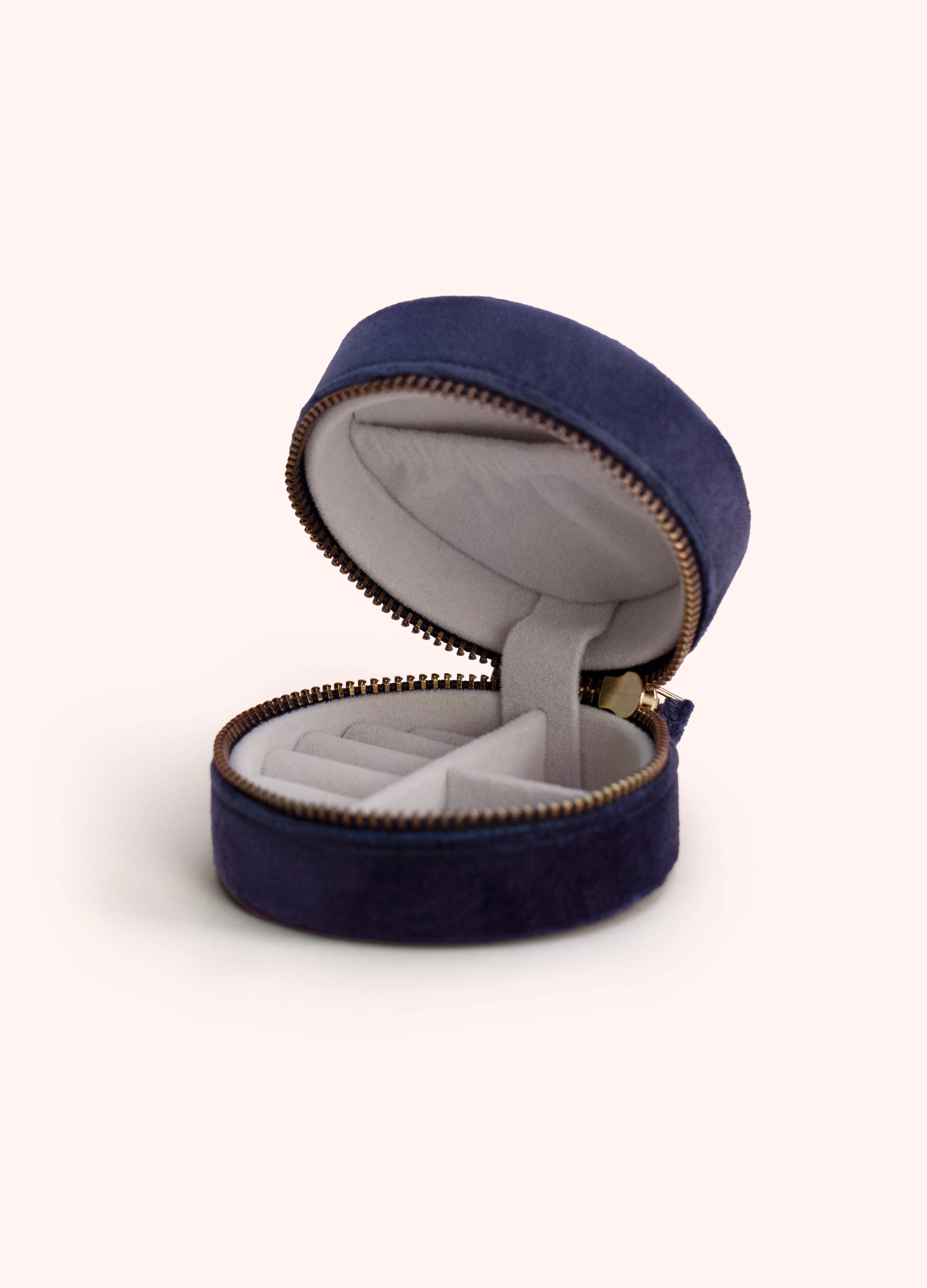 *AW26* Round Jewellery Box - Navy Floral - Image 2