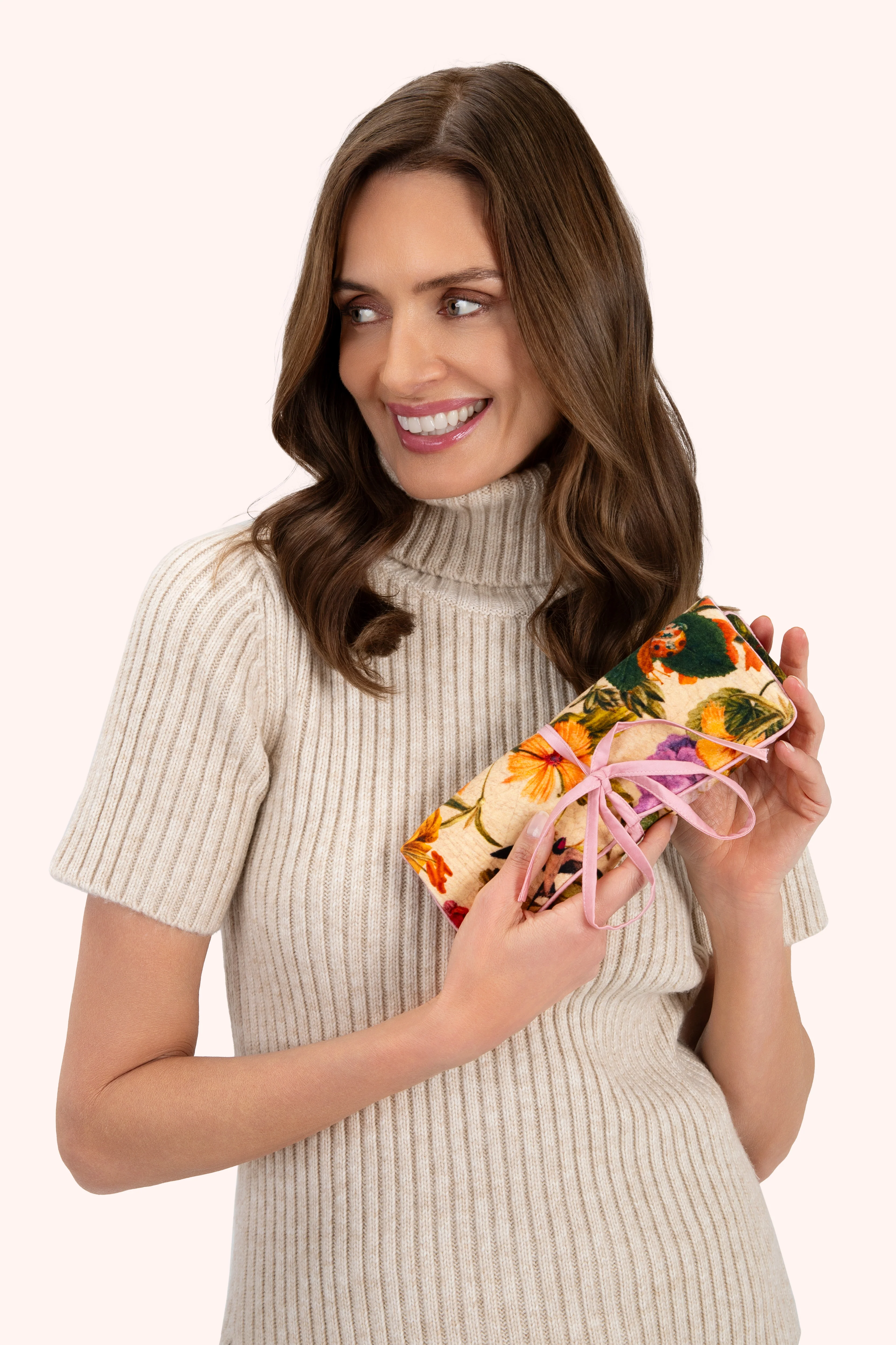 Jewellery Roll - Cream Posy - Image 3