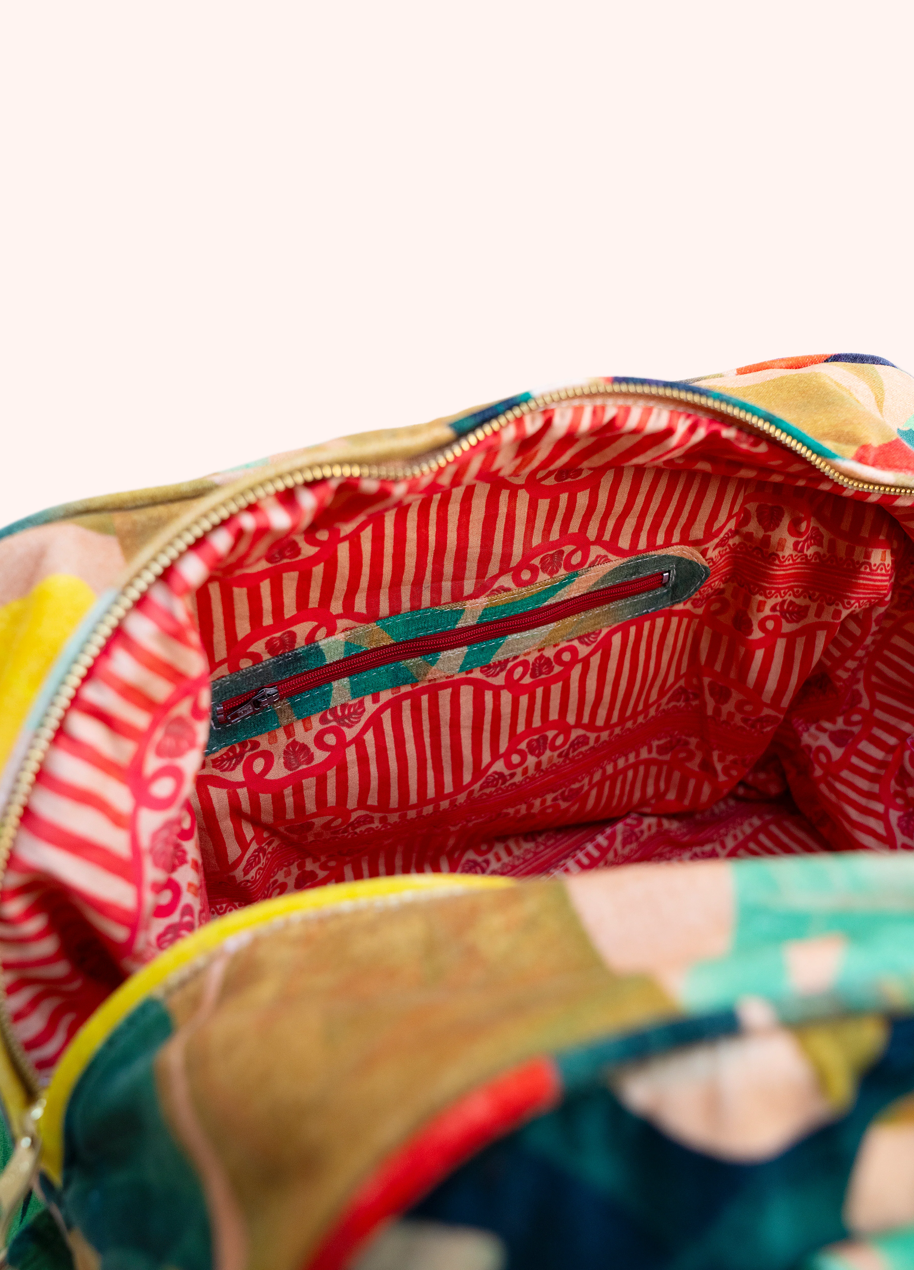 Luxe Weekender Bag - Exotic Leaves - Image 6