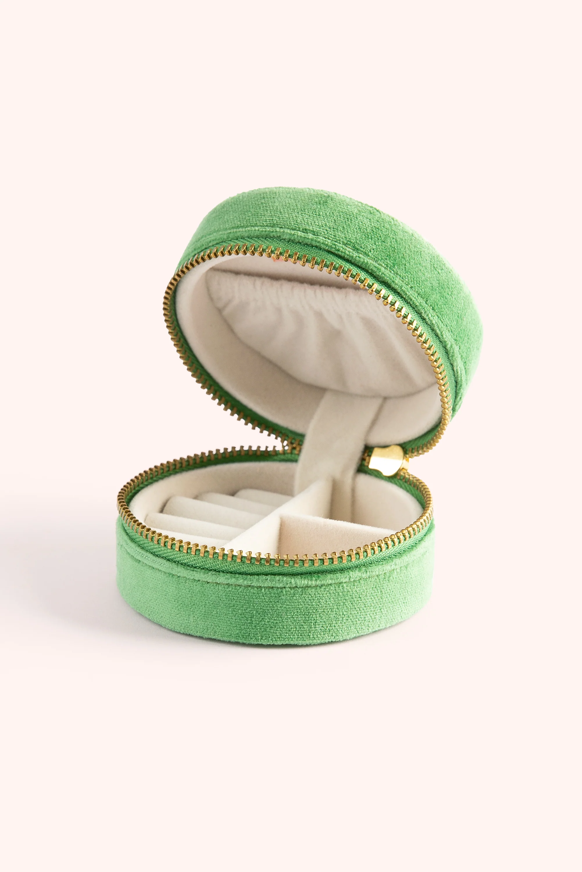 Round Velvet Jewellery Box - Fox - Image 3