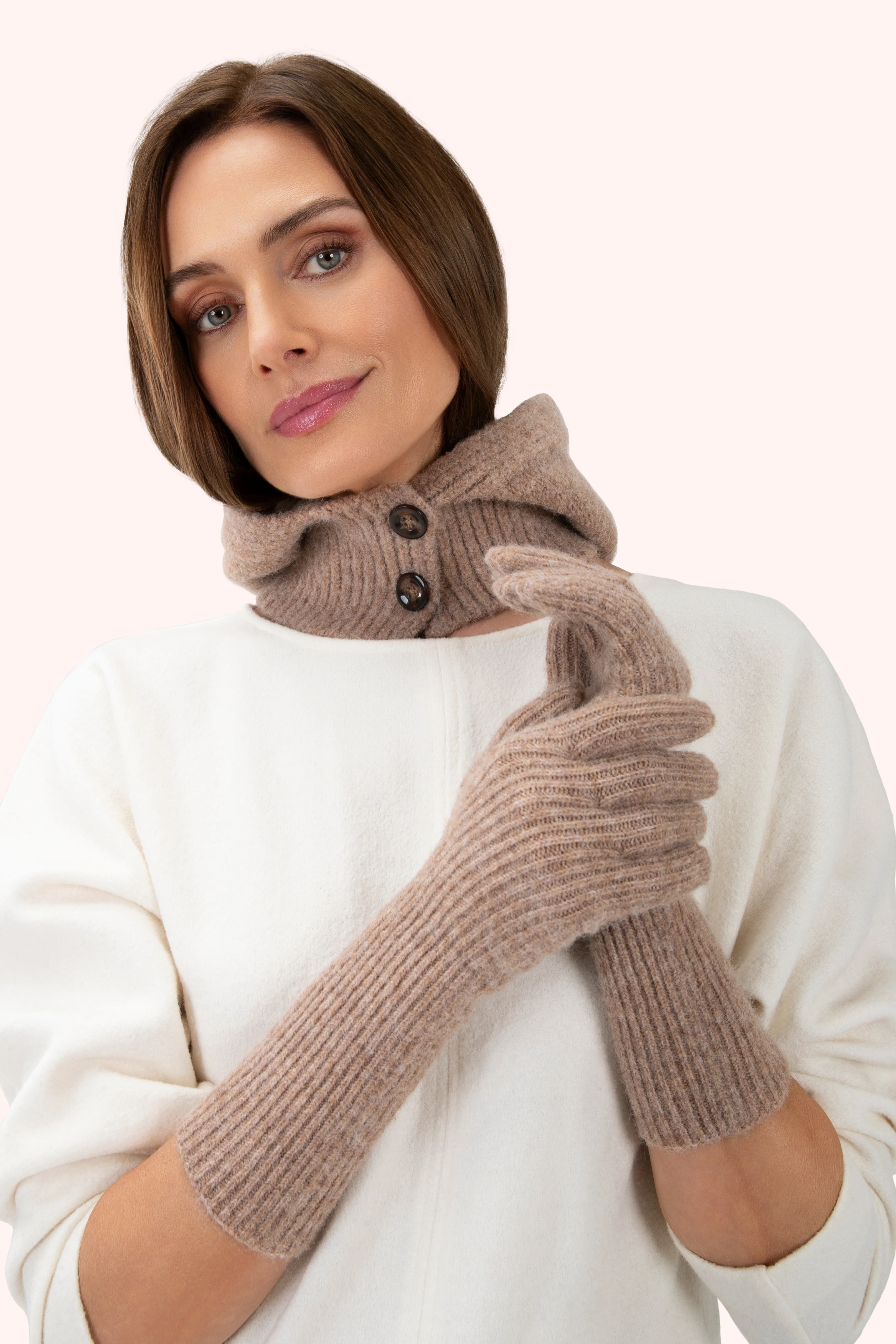 Sofia Long Gloves - Caramel - Image 3