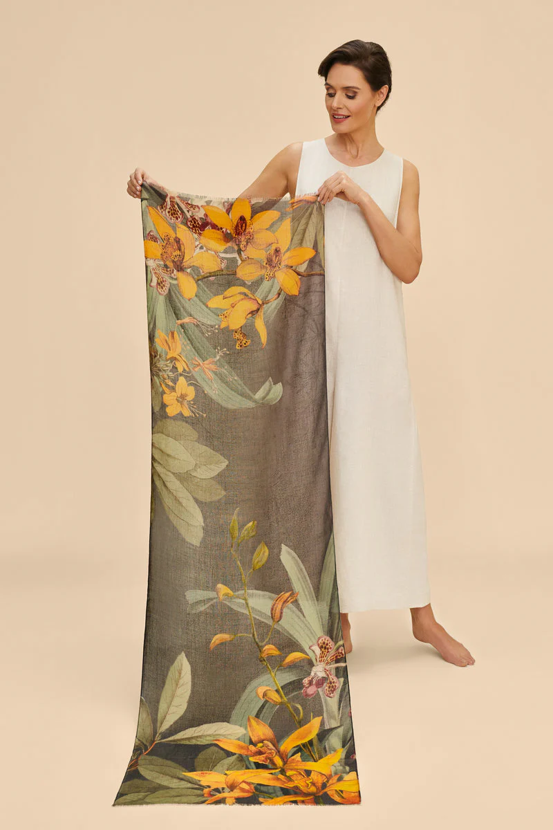 Wool Wrap Botany Bliss in Charcoal Scarf - Image 2